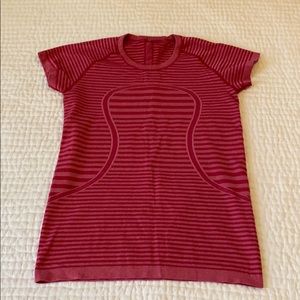 Lululemon swiftly short sleeve. Size 10